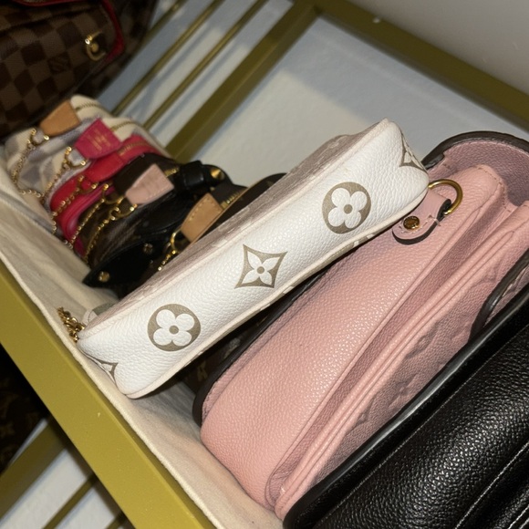 louis vuitton color block empreinte mini pochette - Picture 4 of 11